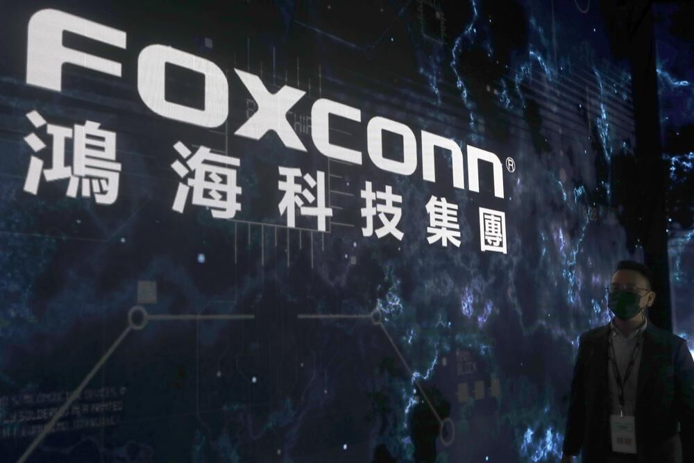 Global electronics giant Foxconn plans Louisville manufacturing plant